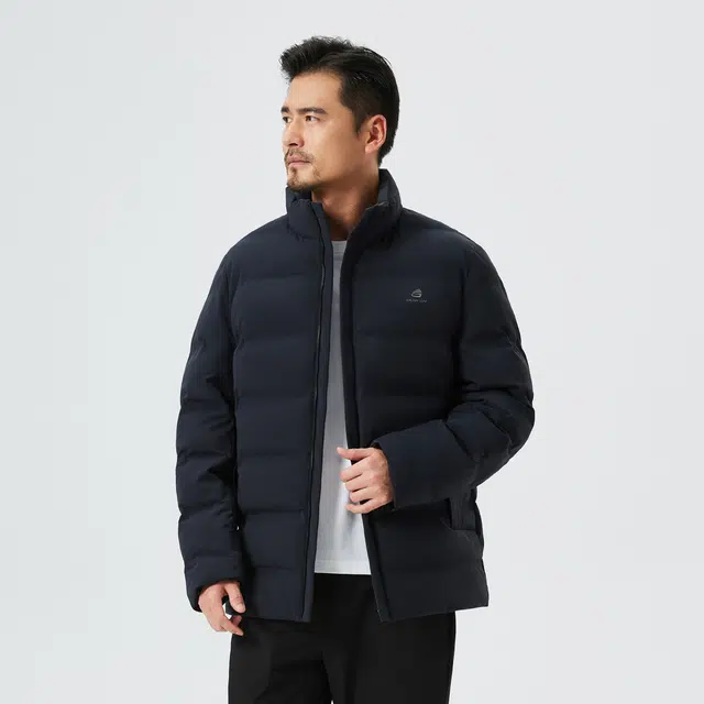 贵人鸟 乐活系列 商务通勤简约字母印花纯色百搭蓄热保暖立领防风加厚拒水棉服外套 男款