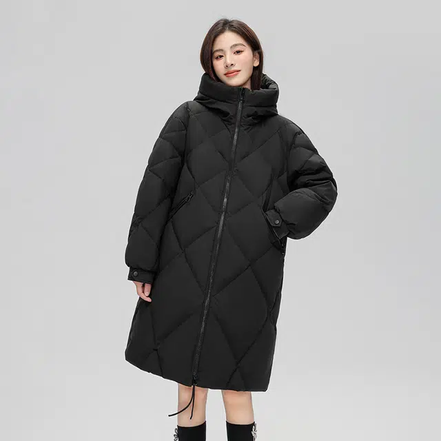 雅鹿 纯色连帽菱格绗缝拉链中长款保暖羽绒服 女款