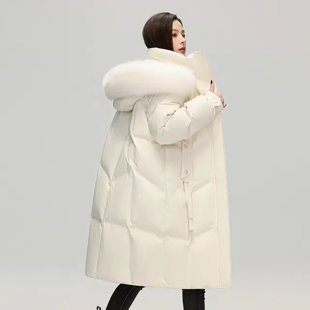 雅鹿 拉链狐狸毛领纯色可脱卸帽长袖羽绒服 女款