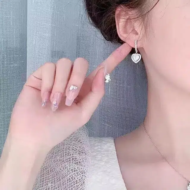 990