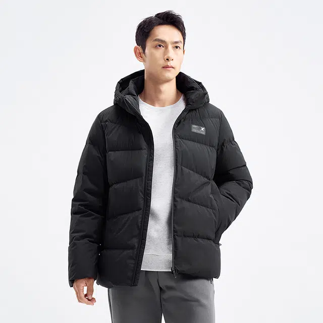 特步 综训系列 纯色拉链连帽舒适透气百搭休闲羽绒服 男款 正黑色