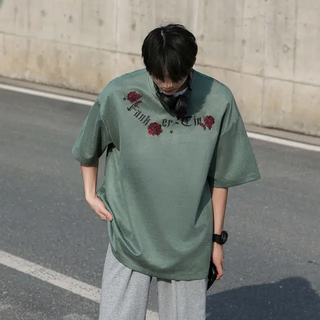 MKIEZER T