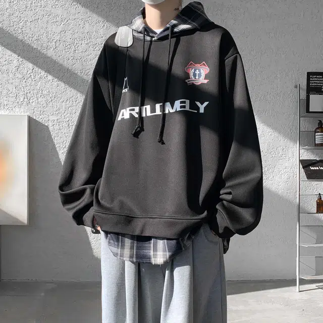 MKIEZER