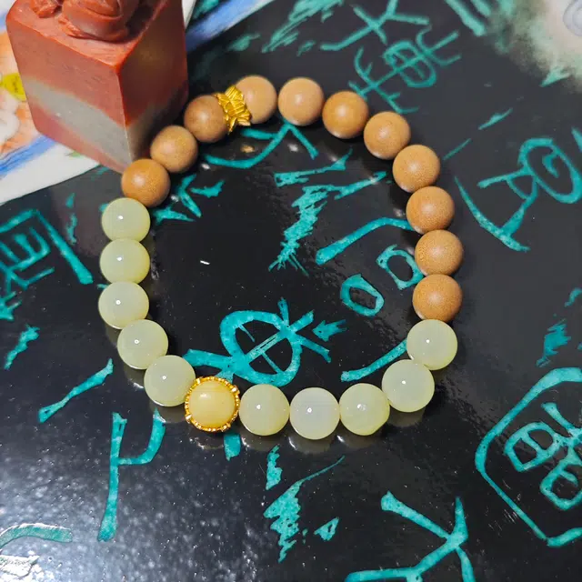 仙沐坊 新中式国风 香味醇厚 典雅国礼 小众设计款 手串 青白玉 女款