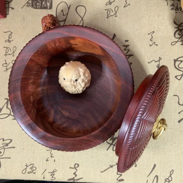 仙沐坊 农家风情 精工雕刻 典藏好物 简约大方 非洲紫檀 茶叶罐 男女同款情侣款 血檀