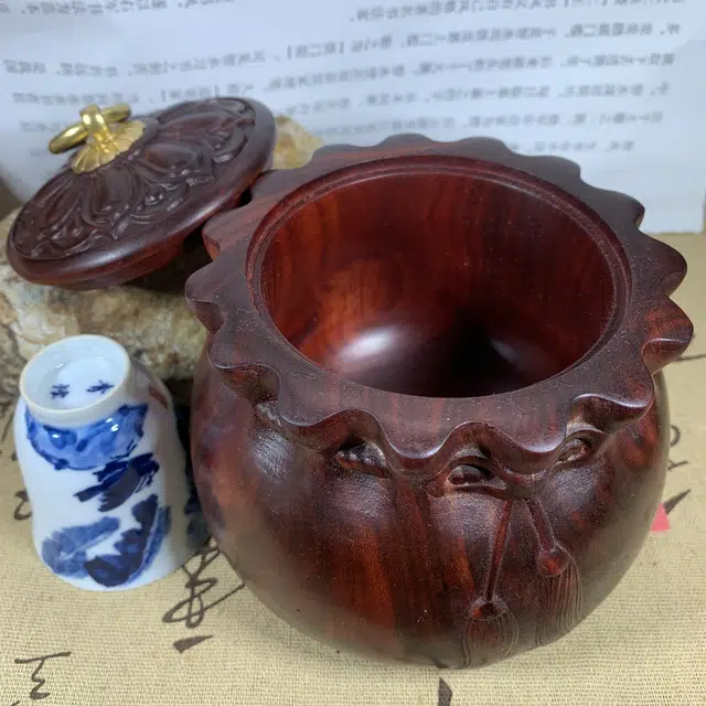 仙沐坊 高油高密 精工雕刻 时尚文玩 精美福袋款 血檀 茶叶罐 男女同款情侣款 血檀