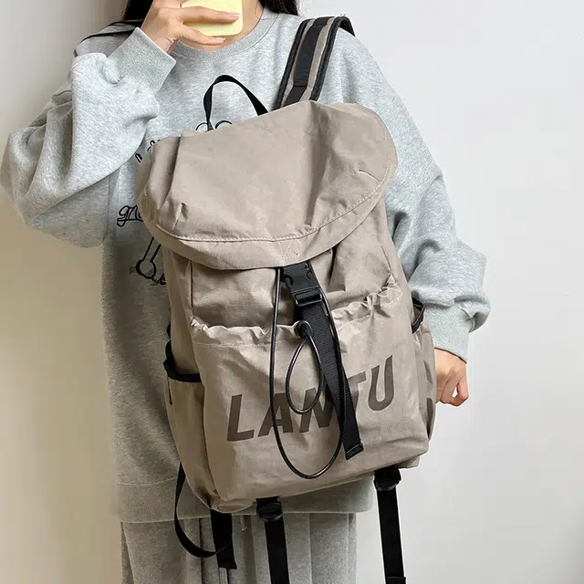 意酷 登山抽绳束口上课通勤运动轻便徒步 尼龙 双肩包 男女同款情侣款 灰绿色/米白色/黑色/棕色
