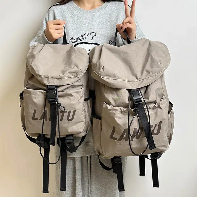 意酷 登山抽绳束口上课通勤运动轻便徒步 尼龙 双肩包 男女同款情侣款 灰绿色/米白色/黑色/棕色