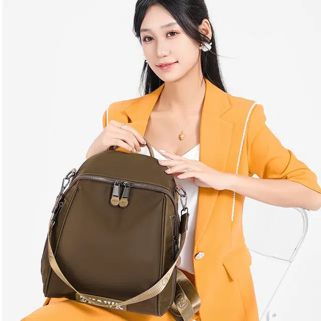 意酷 百搭时尚拉链 牛津纺 双肩包 常规 女款 多色