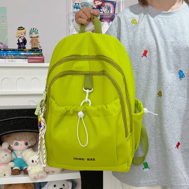意酷 日系小清新简约百搭轻便 尼龙 双肩包 女款 多色