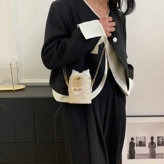 意酷 夏天夏季百搭可爱女 编织 单肩包 女款 白色/黑色/卡其色/棕色