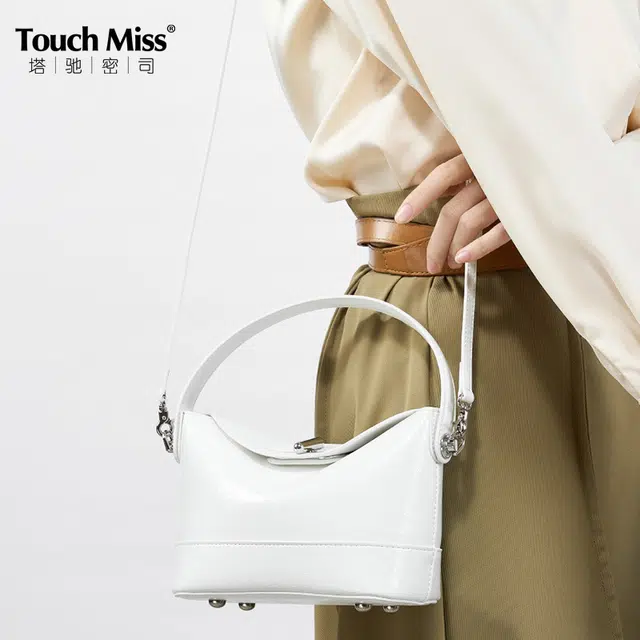 TOUCH MISS