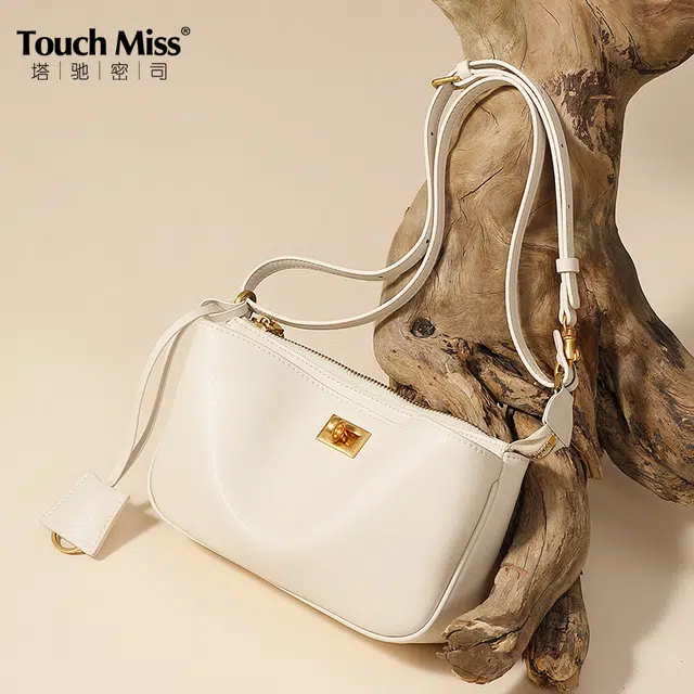 TOUCH MISS Rodeo