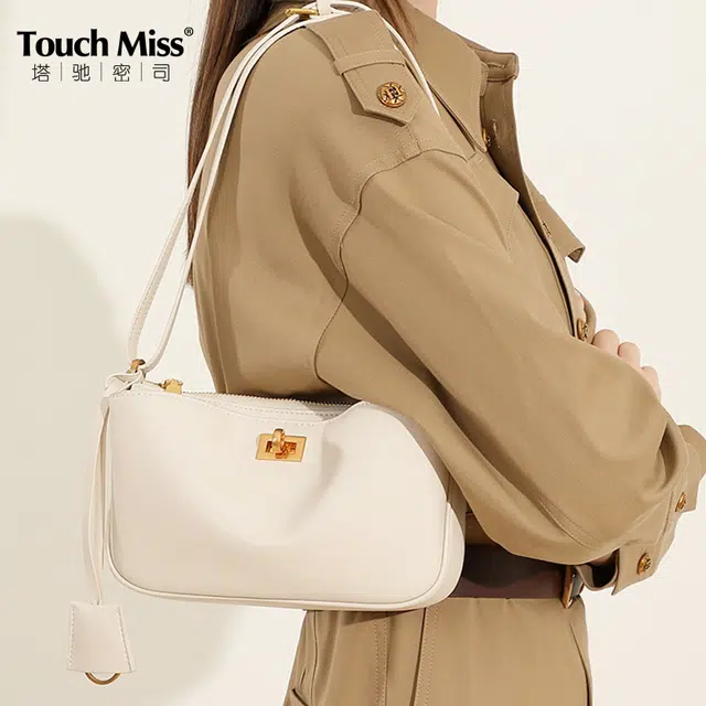 TOUCH MISS Rodeo