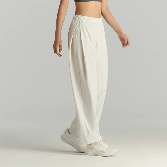 Wilson SS25 CLUB SPORTS Breadsticks