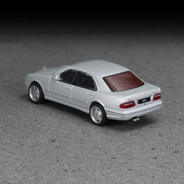 E55 AMG(M210)