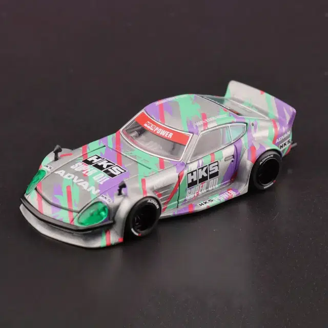 MINI GT Kaido House GT-R (R33) HKS V1