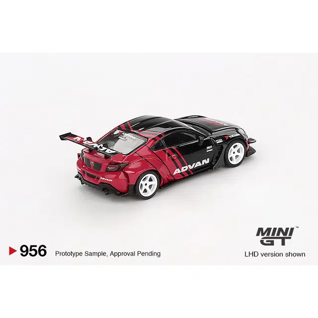 MINI GT GR86 HKSTYPE R ADVAN