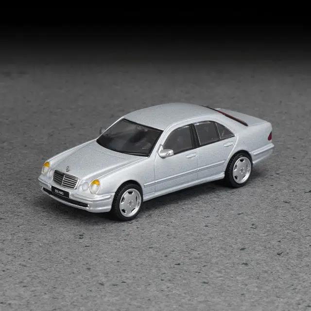 E55 AMG(M210)