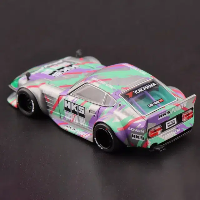 MINI GT Kaido House GT-R (R33) HKS V1