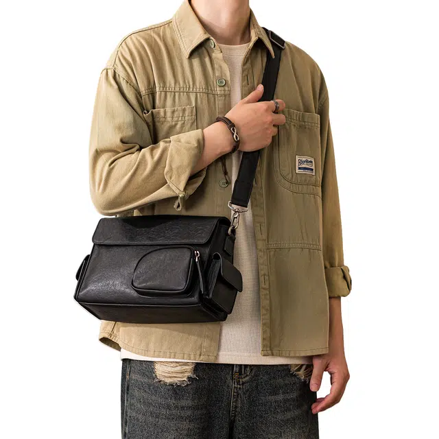 后步 小众百搭不撞款设计休闲高级感日常通勤 头层植鞣牛皮 单肩包 中号 男女同款情侣款 黑色