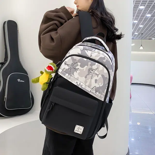 三只小鸭 百搭潮轻便 尼龙 双肩包 男款 黑色/灰色/蓝色