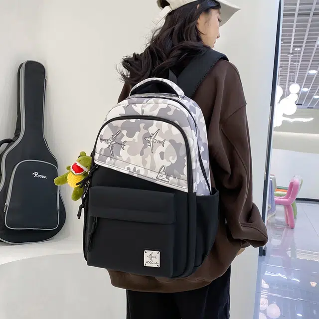 三只小鸭 百搭潮轻便 尼龙 双肩包 男款 黑色/灰色/蓝色