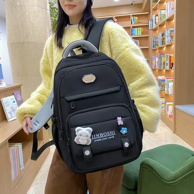 三只小鸭 时尚百搭书包大容量轻便校园风小学初中高中背包 尼龙 双肩包 女款 黑色/红色/紫色/白色/蓝色