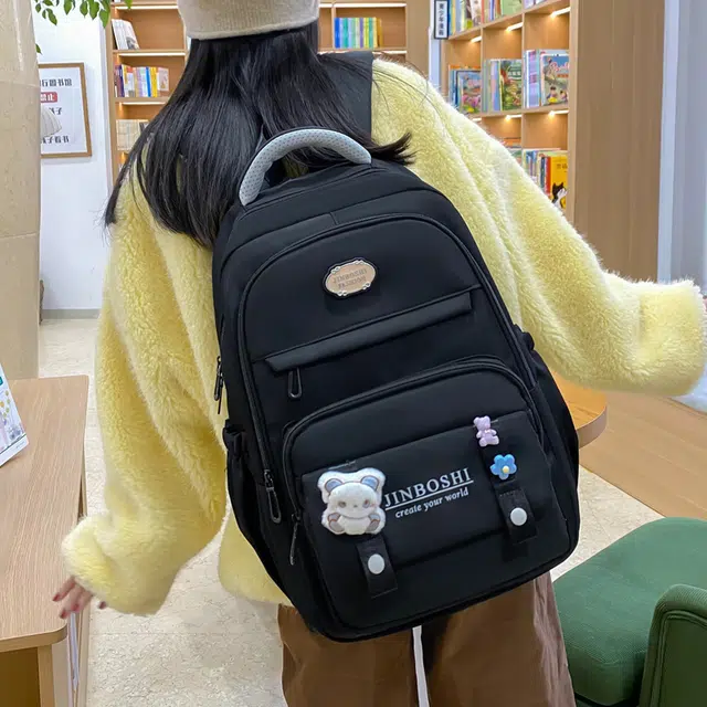三只小鸭 时尚百搭书包大容量轻便校园风小学初中高中背包 尼龙 双肩包 女款 黑色/红色/紫色/白色/蓝色