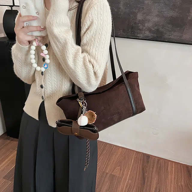 三只小鸭 高级感复古通勤纯色 麂皮 单肩包 常规 女款 多色