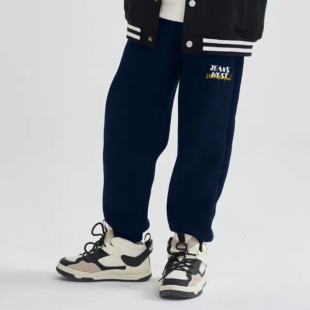 JEANSWEST JNR Logo