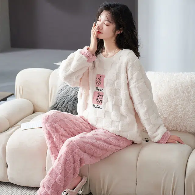 花季的故事 韩版加厚时尚活力简约储温耐磨柔软防风保暖亲肤舒适长袖松紧腰头长裤可外穿睡衣套装 女款 白色