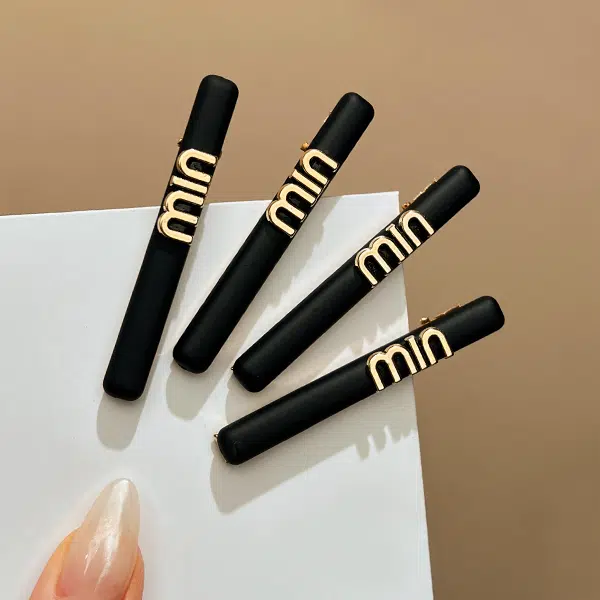 左欧 精致轻奢前额刘海夹简约休闲黑金字母侧边发夹无痕碎发 边夹 女款