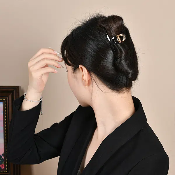 左欧 发量少 后脑勺盘发 高级感鲨鱼夹 发夹 女款