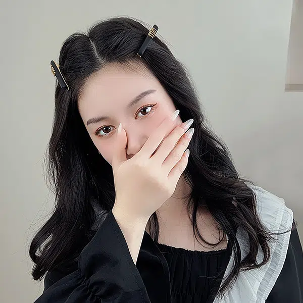 左欧 精致轻奢前额刘海夹简约休闲黑金字母侧边发夹无痕碎发 边夹 女款