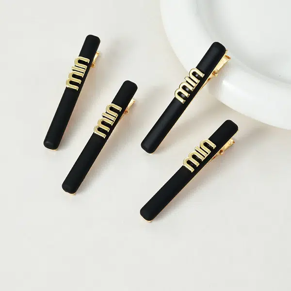 左欧 精致轻奢前额刘海夹简约休闲黑金字母侧边发夹无痕碎发 边夹 女款