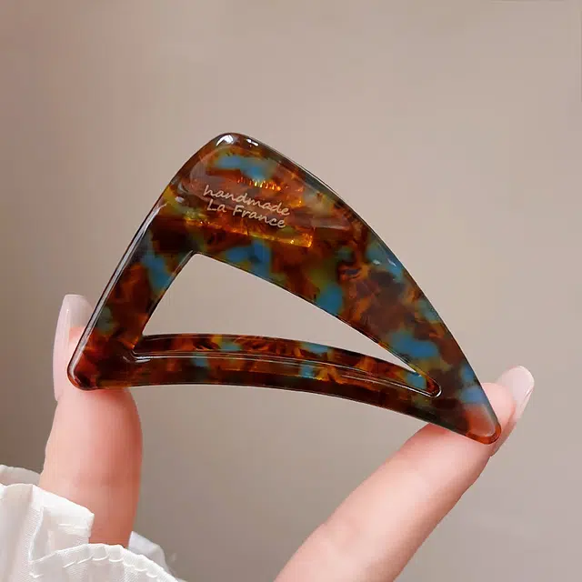 左欧 中号发量少三角形镂空鲨鱼后脑勺盘发高级感 醋酸板材 发夹 女款