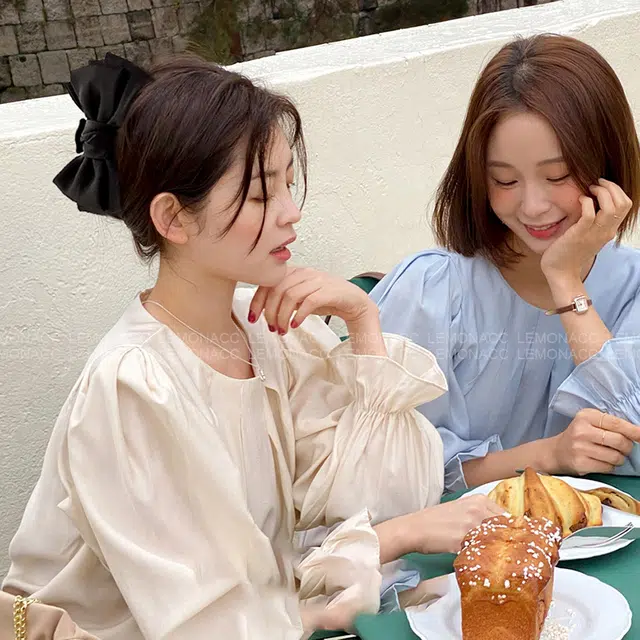 左欧 蝴蝶结双面黑色在逃公主高级感 亚克力 发夹 女款