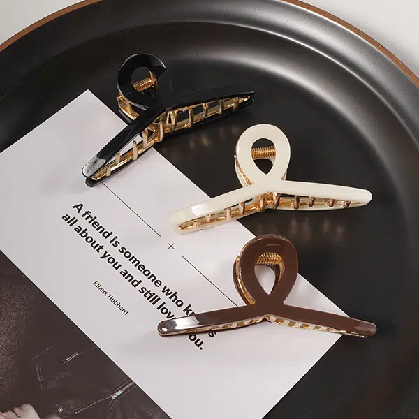 左欧 发量少 后脑勺盘发 高级感鲨鱼夹 发夹 女款