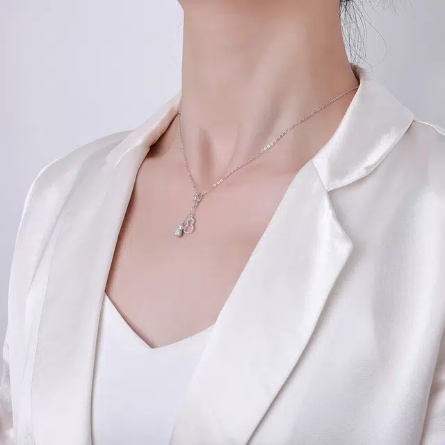 S925