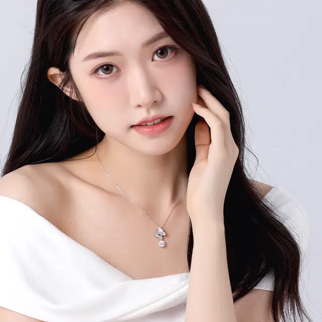 S925