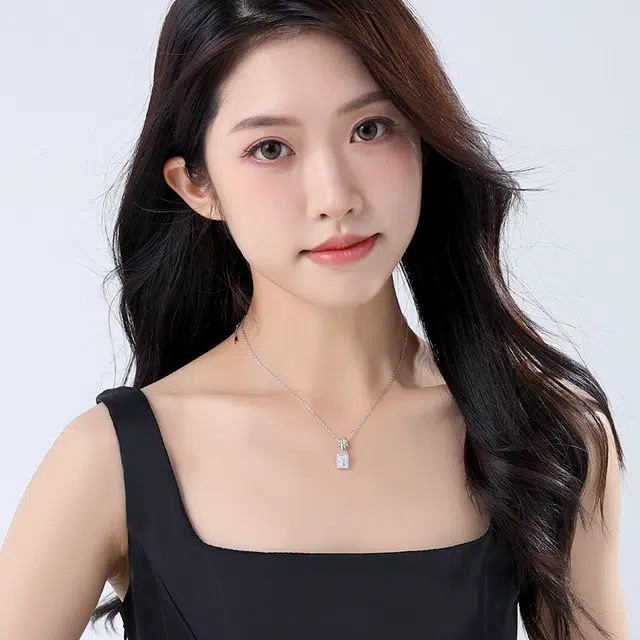 S925