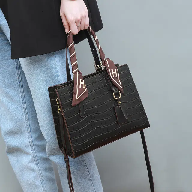 PT'SON Tote
