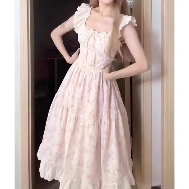 依钗 舒适通勤百搭简约休闲温柔风服饰短袖连衣裙 女款