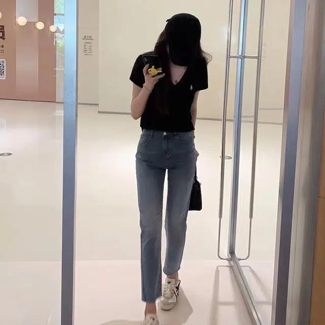 AINUOERMY V T