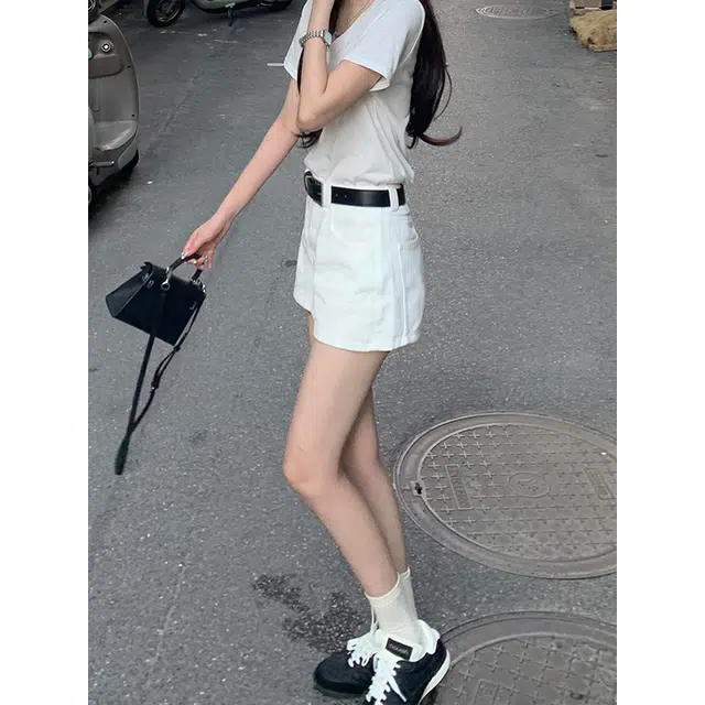AINUOERMY A