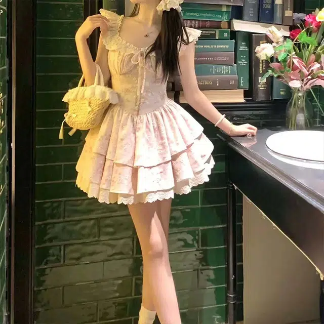 依钗 舒适通勤百搭简约休闲温柔风服饰短袖连衣裙 女款