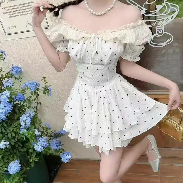 依钗 舒适通勤百搭简约休闲温柔风服饰短袖连衣裙 女款