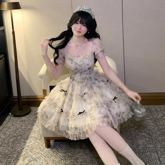 困住大象 甜美少女蝴蝶结印花烫金芭蕾风蓬蓬裙装短袖连衣裙 女款