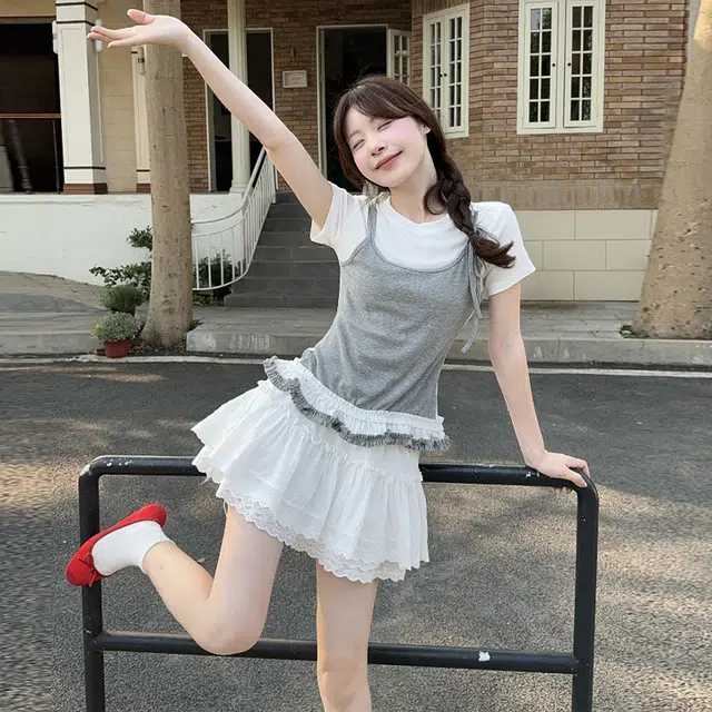AINUOERMY T